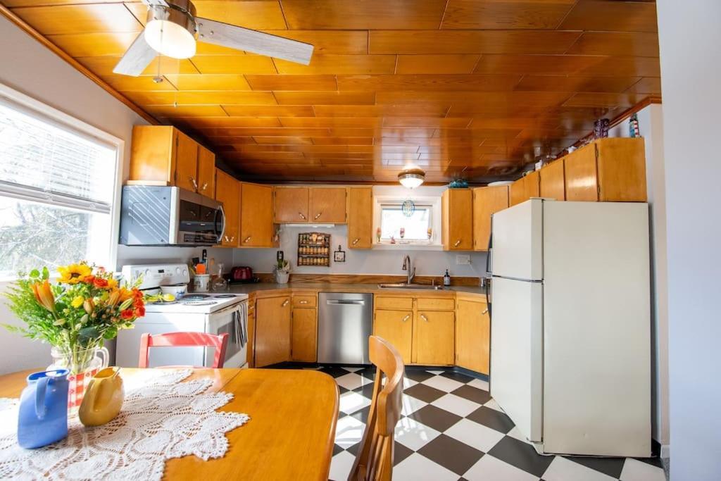 The Mint Cottage With Garden Anchorage Exterior photo